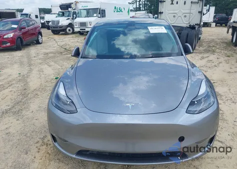 2024 Tesla Model Y Long Range Dual Motor All-Wheel Drive from USA, damaged, VIN 7SAYGDEE8RA295003